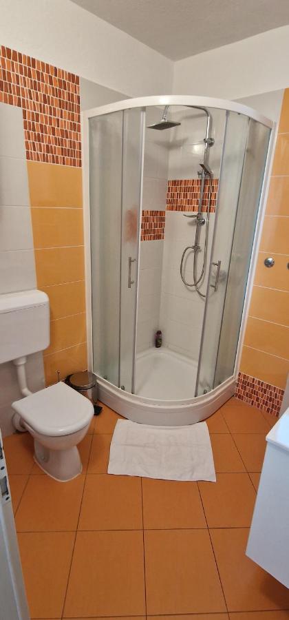 Apartments Stipe Рогозница Екстериор снимка